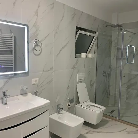 Lovely Flat In The Heart Of #1 Korce